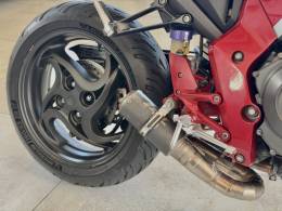 HONDA - CB 1000R - 2015/2015 - Vermelha - R$ 53.900,00