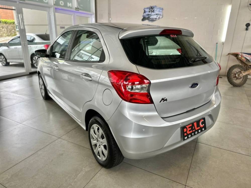 FORD - KA - 2015/2016 - Prata - R$ 43.900,00