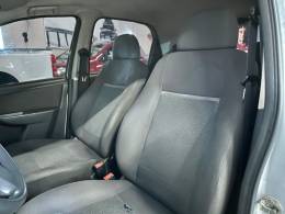 CHEVROLET - CELTA - 2011/2012 - Prata - R$ 25.900,00