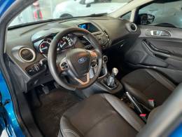 FORD - FIESTA - 2013/2014 - Azul - R$ 46.900,00