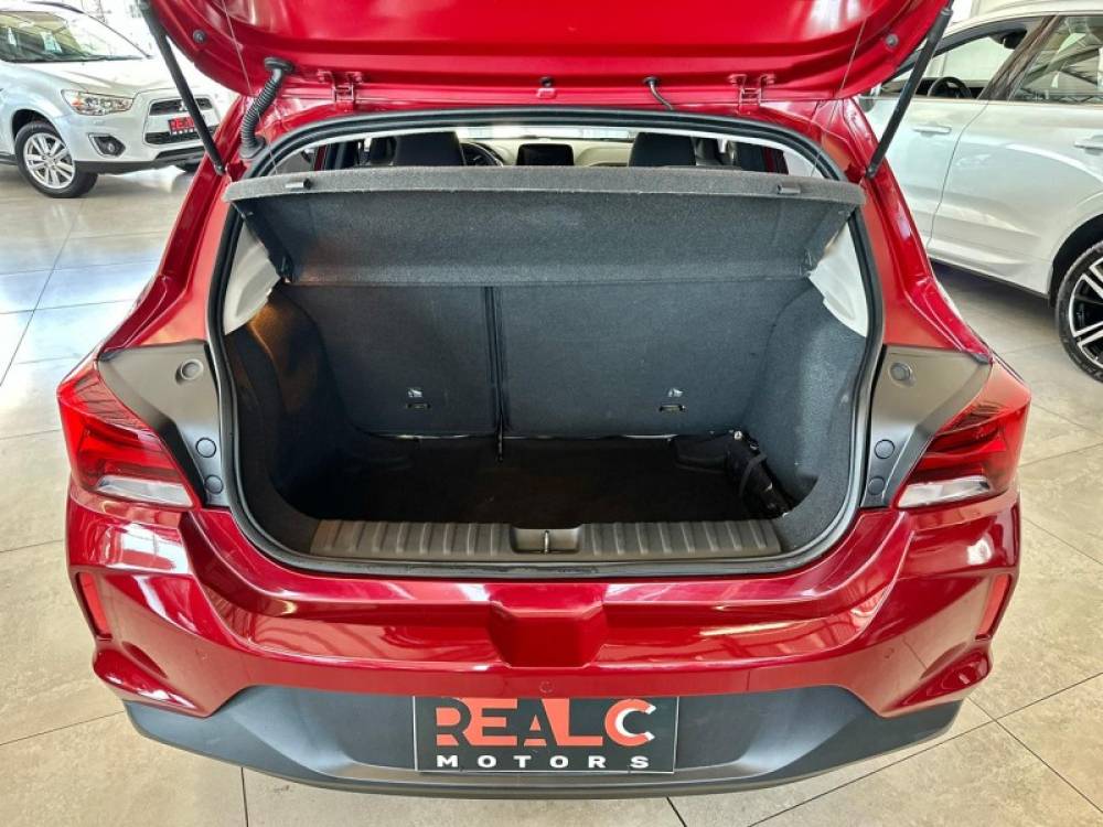CHEVROLET - ONIX - 2022/2023 - Vermelha - R$ 78.900,00