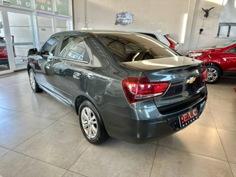 CHEVROLET - COBALT - 2018/2019 - Cinza - R$ 59.900,00
