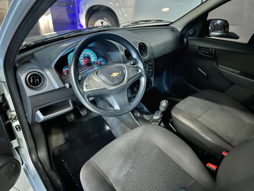 CHEVROLET - CELTA - 2011/2012 - Prata - R$ 25.900,00