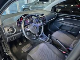 VOLKSWAGEN - UP - 2018/2019 - Preta - R$ 64.900,00