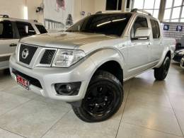 NISSAN - FRONTIER - 2014/2015 - Prata - R$ 97.900,00