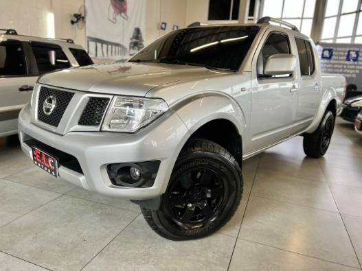 NISSAN - FRONTIER - 2014/2015 - Prata - R$ 97.900,00