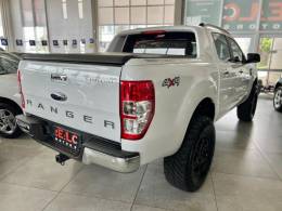 FORD - RANGER - 2014/2015 - Branca - R$ 128.900,00