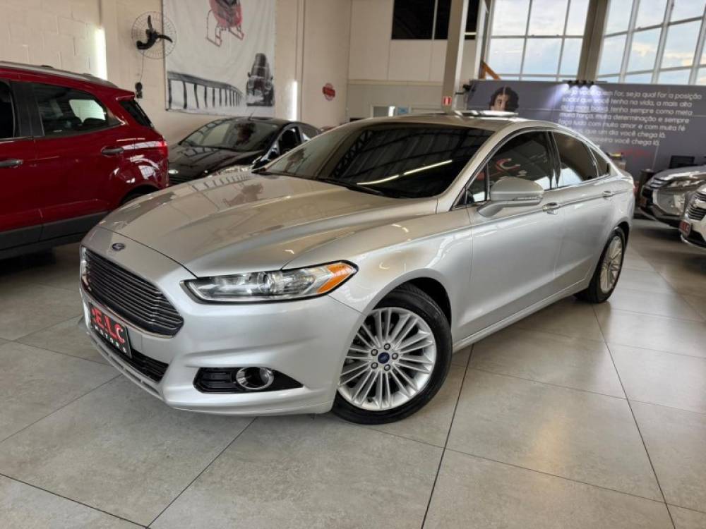 FORD - FUSION - 2014/2015 - Prata - R$ 81.900,00